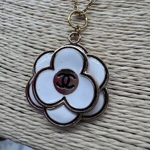 Glamorous Upcycled Sweet Flower Pendant Necklace Keychain